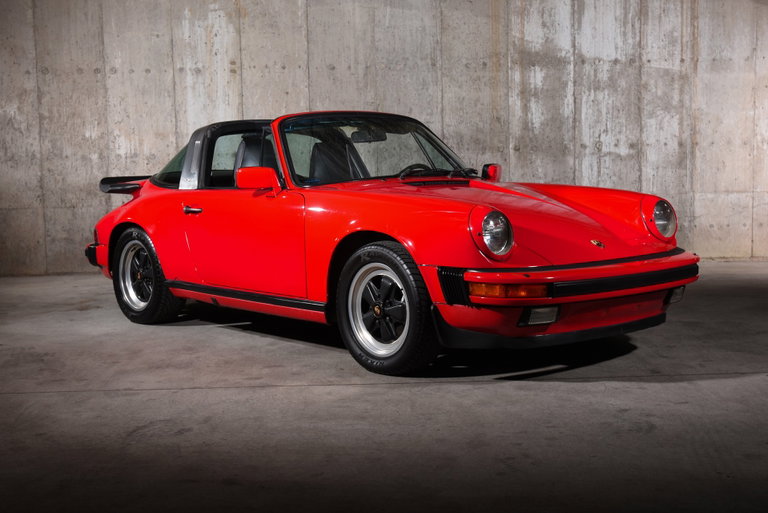 Porsche 911 Carrera 3.2 