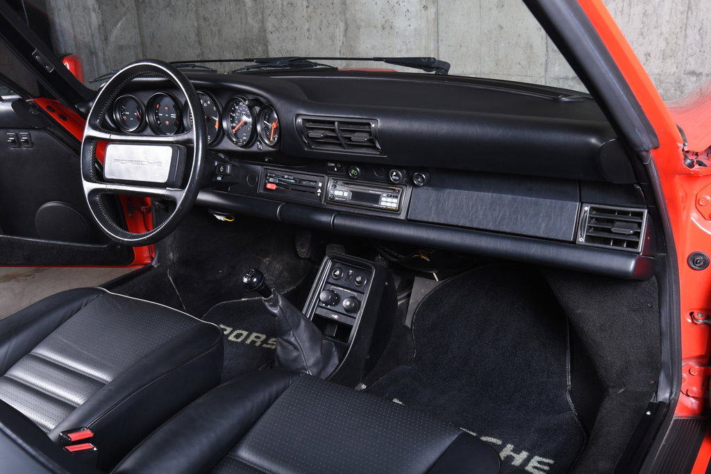 Porsche 911 Carrera 3.2 (US)