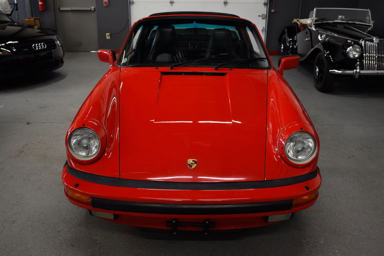 Porsche 911 Carrera 3.2 (US)