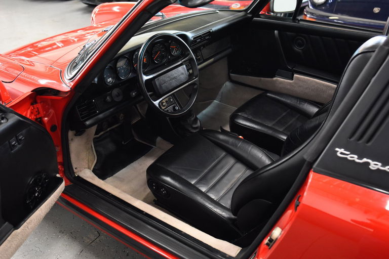 Porsche 911 Carrera 3.2 (US)