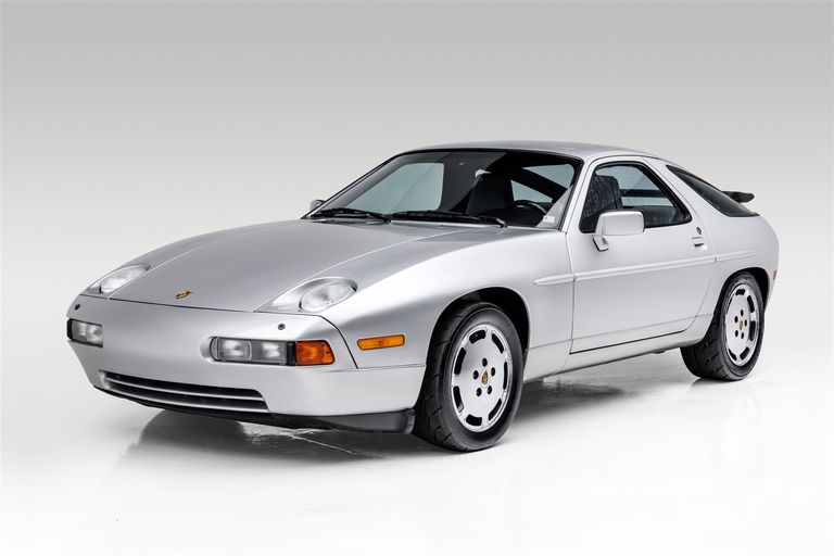 Porsche 928 S4