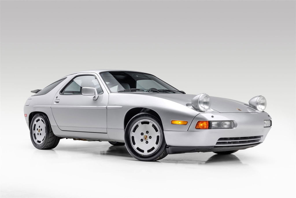 Porsche 928 S4