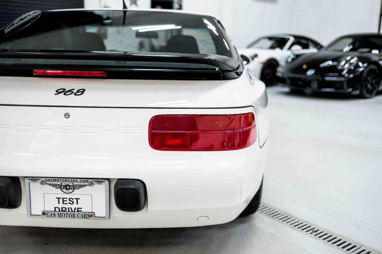 Porsche 968
