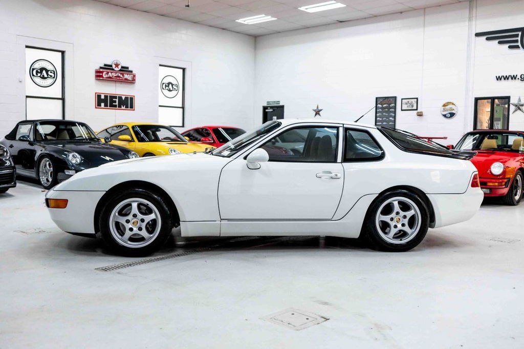Porsche 968