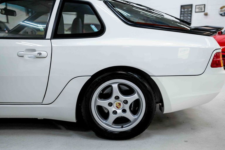 Porsche 968