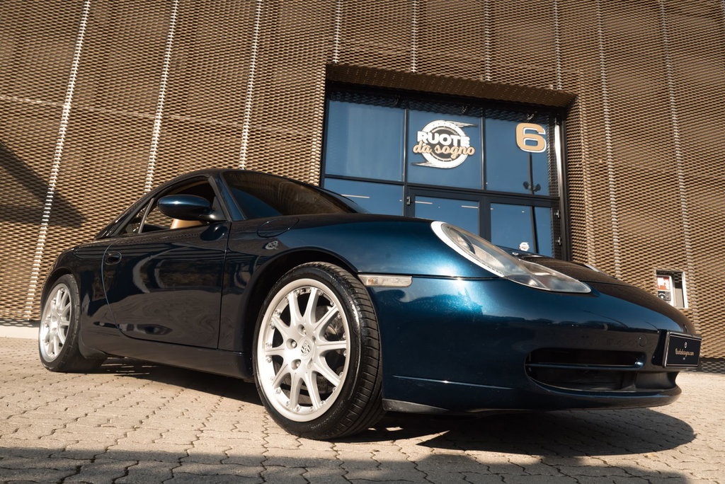 Porsche 996 Carrera