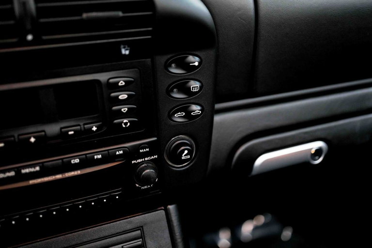 Porsche 996 Carrera 4S