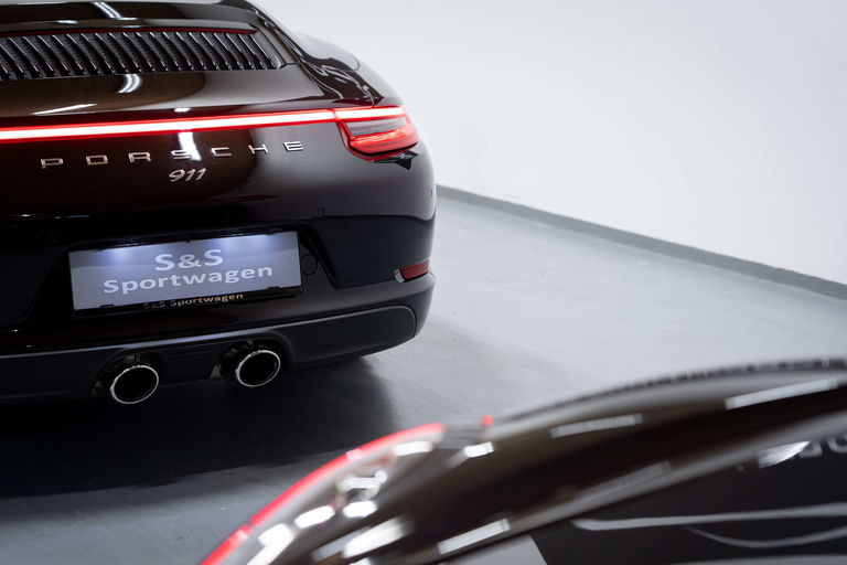 Porsche 991 Carrera 4