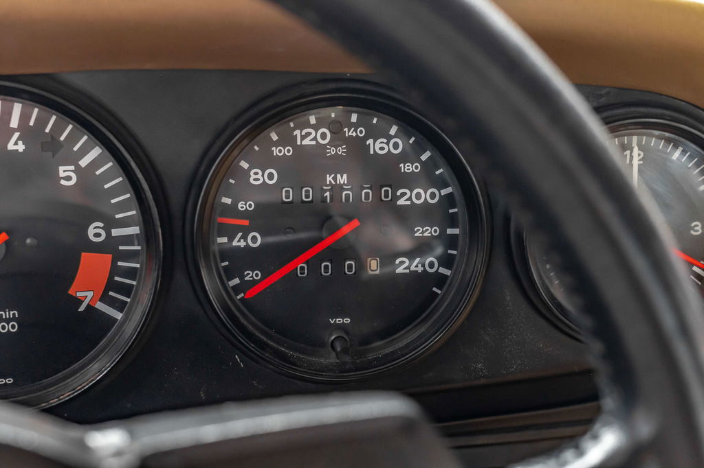 Porsche 911 Backdate