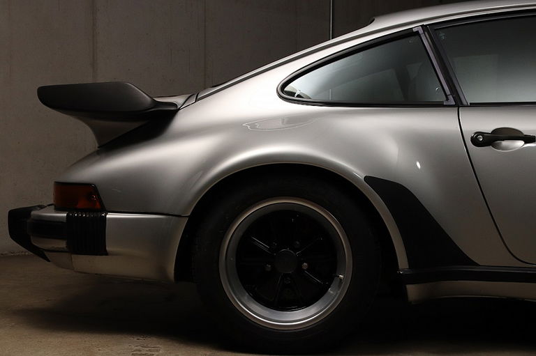 Porsche 911 Turbo 3.3