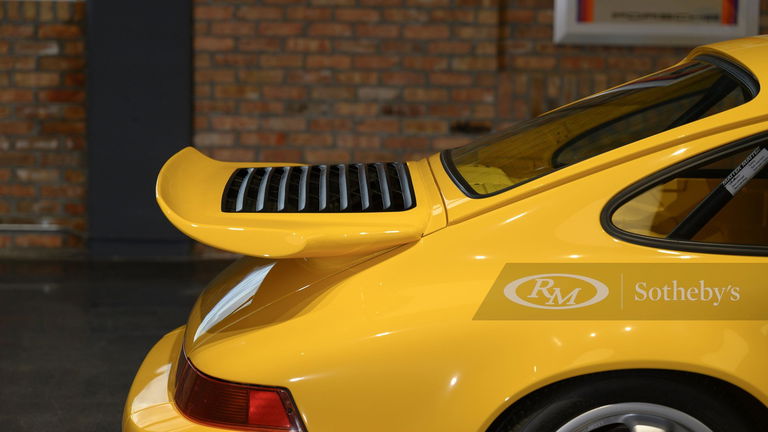 Porsche 964 Carrera 4 Lightweight