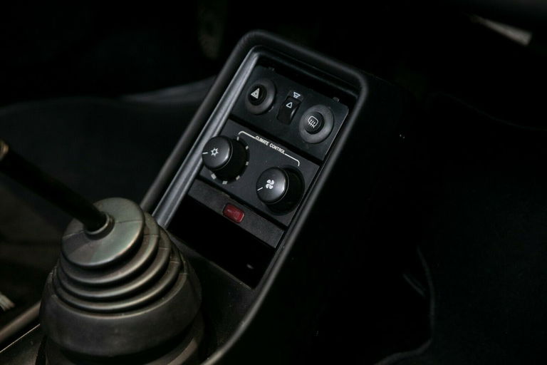 Porsche 911 Carrera 3.2 (US)