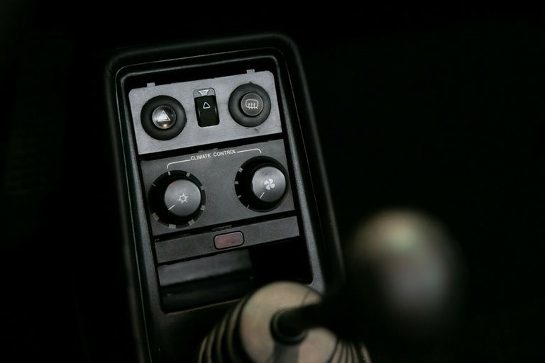 Porsche 911 Carrera 3.2 (US)