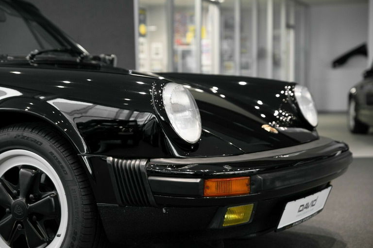 Porsche 911 Carrera 3.2 (US)