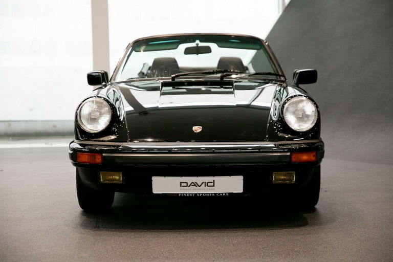 Porsche 911 Carrera 3.2 (US)