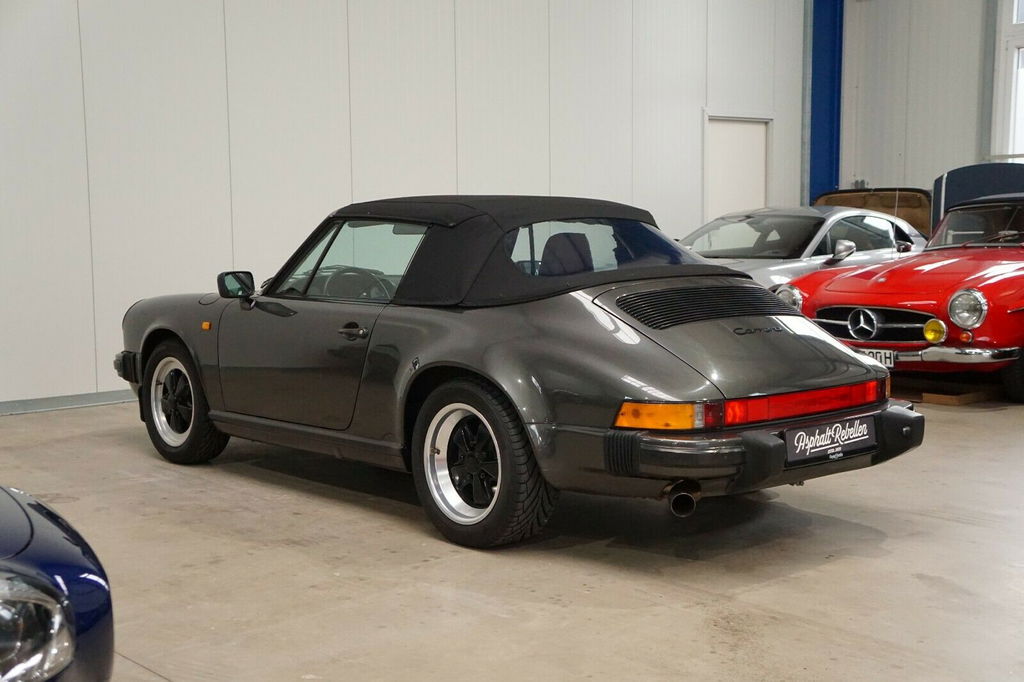 Porsche 911 Carrera 3.2 (US)