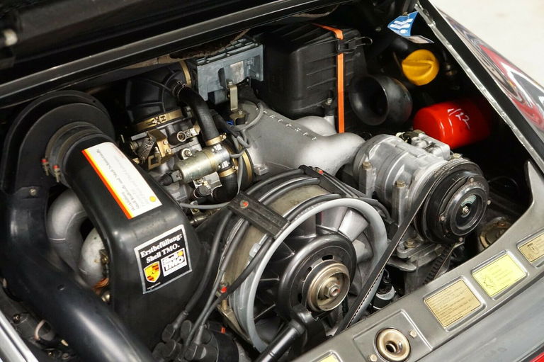 Porsche 911 Carrera 3.2 (US)