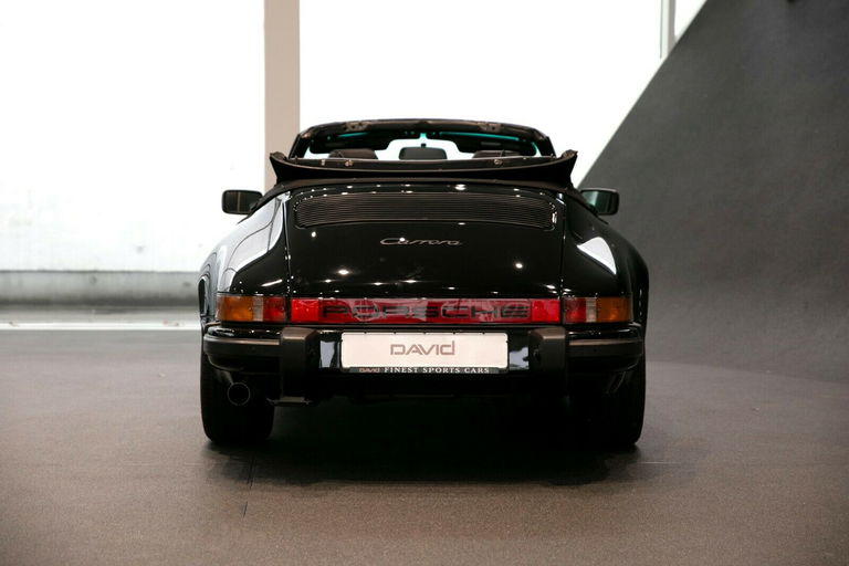 Porsche 911 Carrera 3.2 (US)