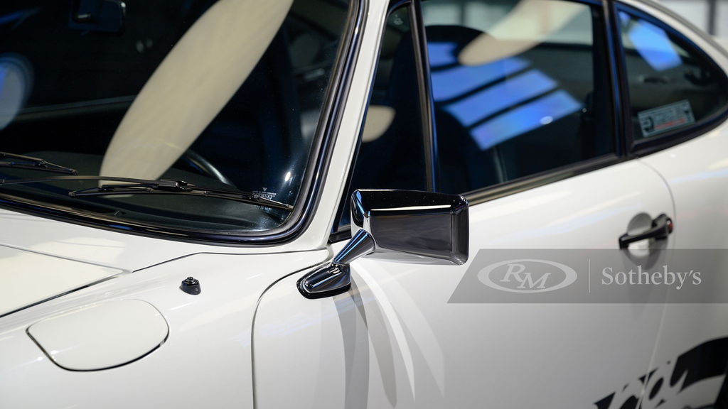 Porsche 911 Carrera (US)