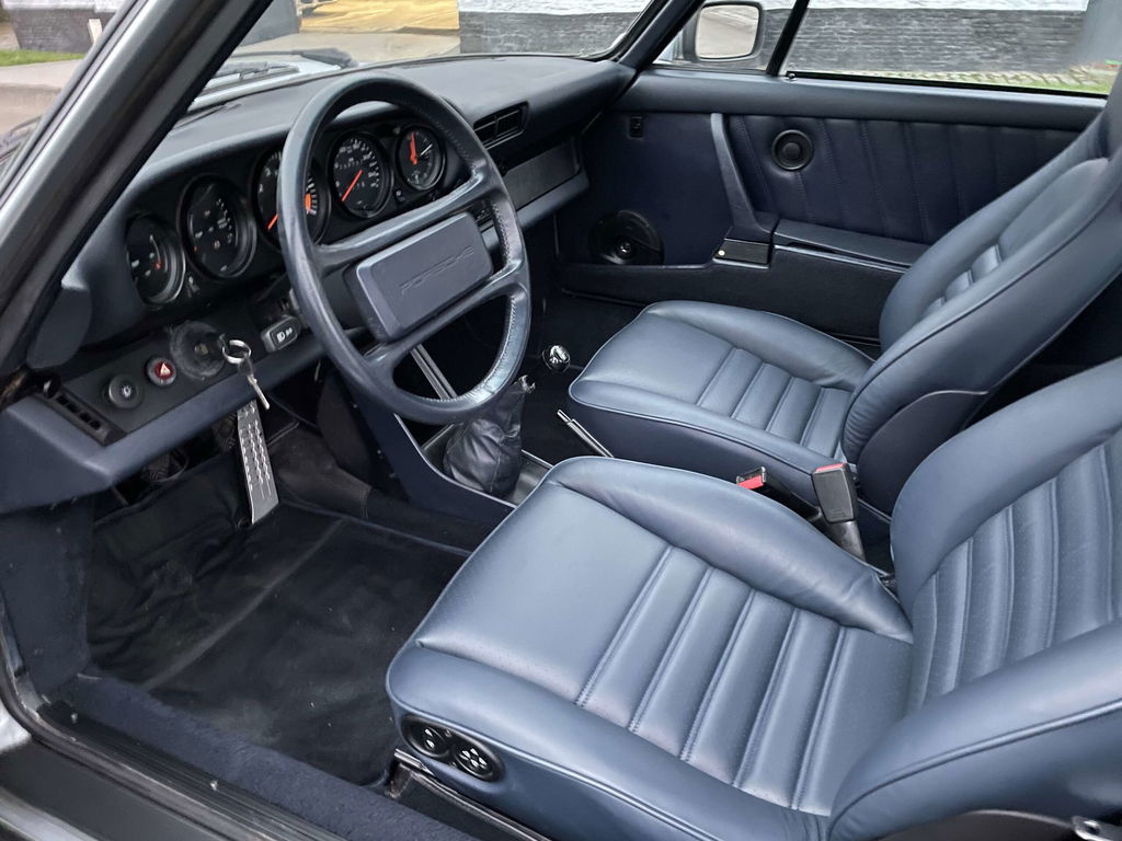 Porsche 911 Carrera 3.2