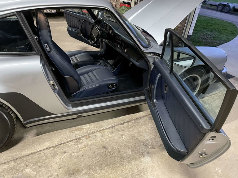 Porsche 911 Carrera 3.2