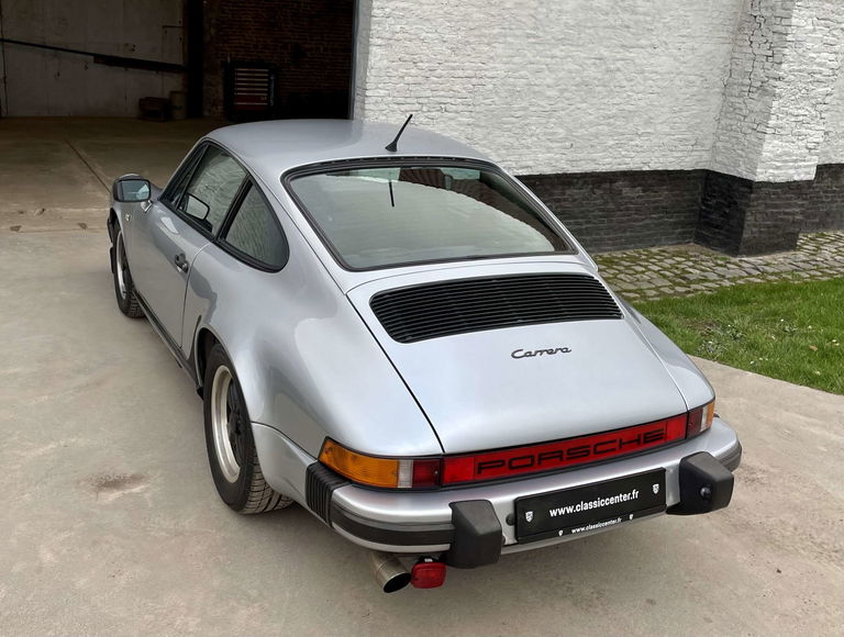 Porsche 911 Carrera 3.2