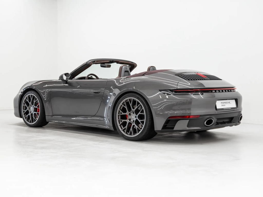 Porsche 992 Carrera 4S