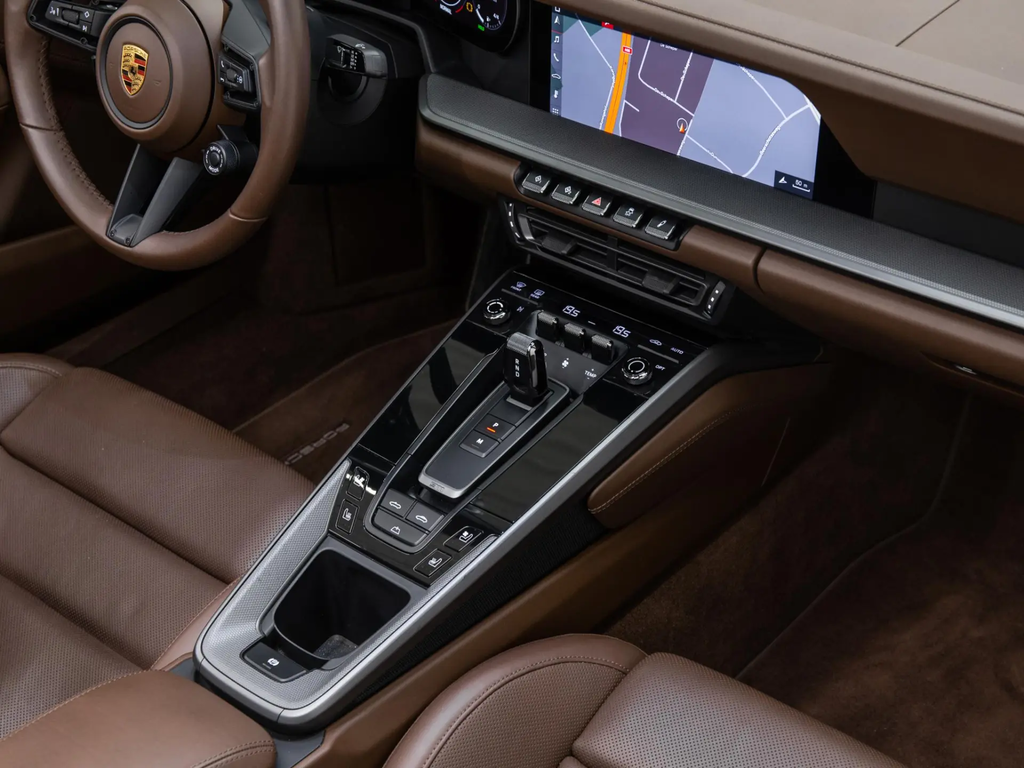 Porsche 992 Carrera 4S