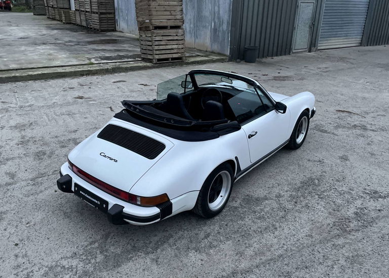 Porsche 911 Carrera 3.2