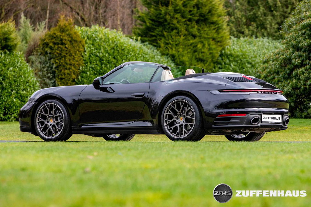 Porsche 992 Carrera