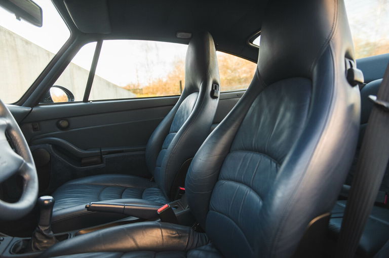 Porsche 993 Carrera 4S