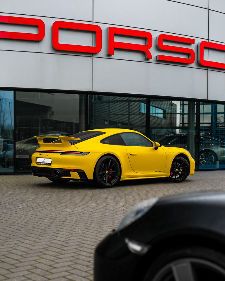 Porsche 992 Carrera 4S