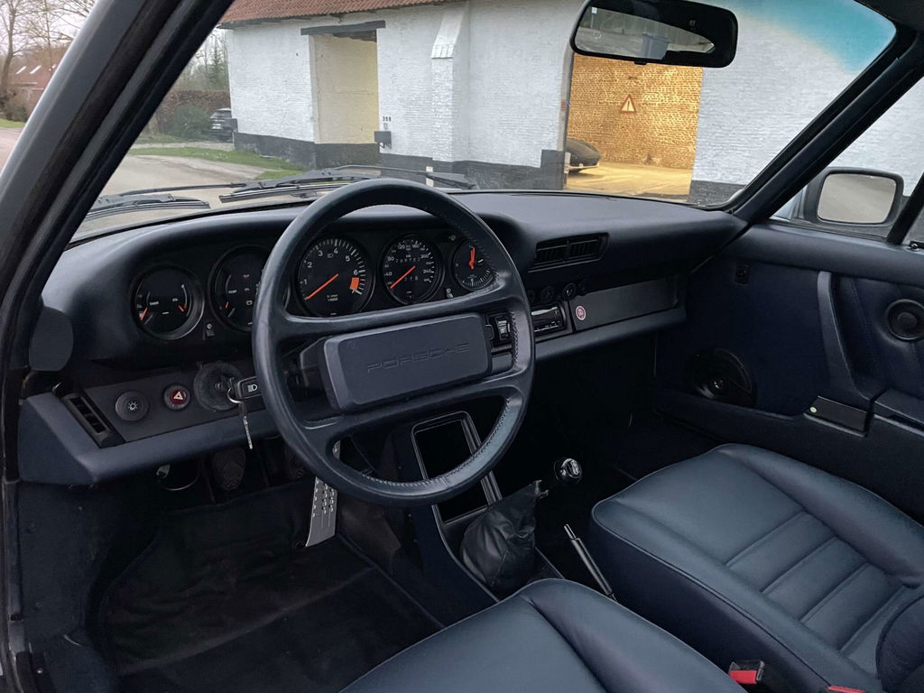 Porsche 911 Carrera 3.2