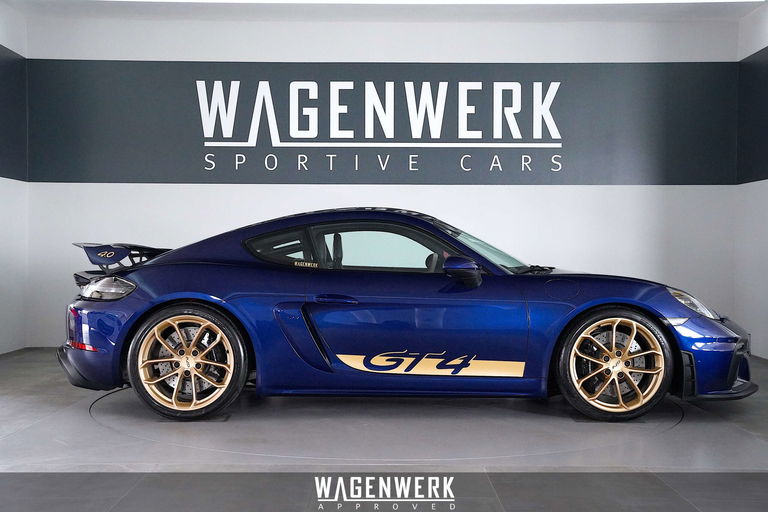 Porsche 718 Cayman GT4