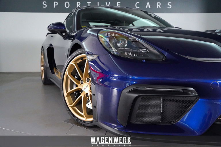 Porsche 718 Cayman GT4