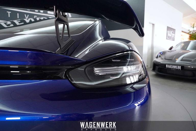 Porsche 718 Cayman GT4