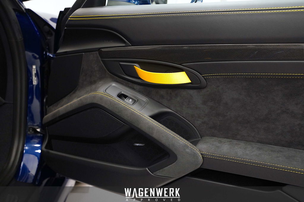 Porsche 718 Cayman GT4