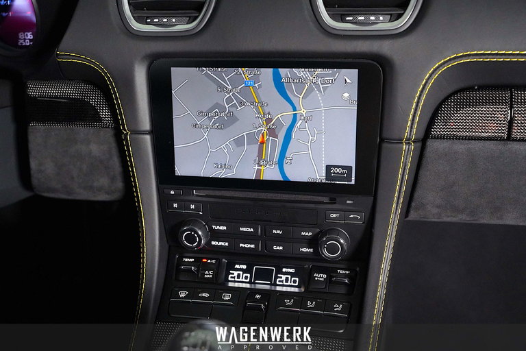 Porsche 718 Cayman GT4