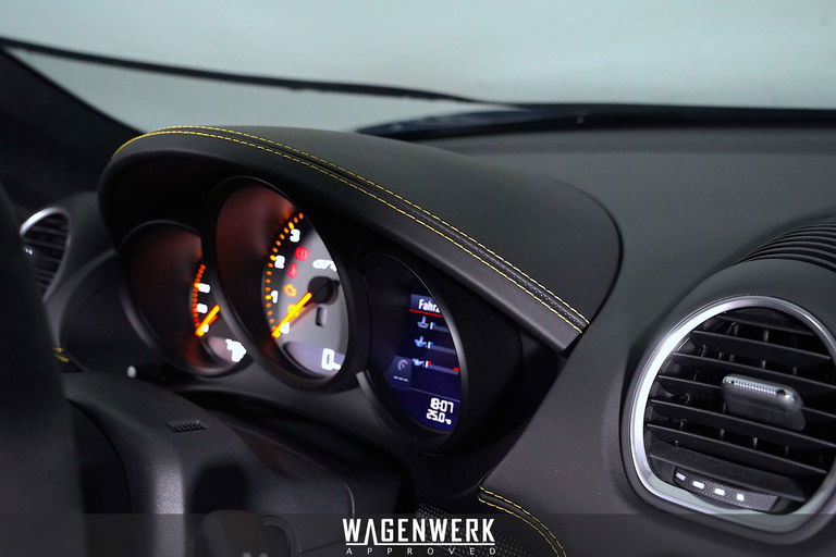 Porsche 718 Cayman GT4