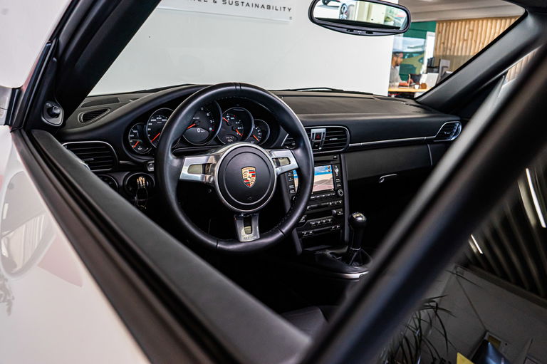 Porsche 997.2 Carrera GTS