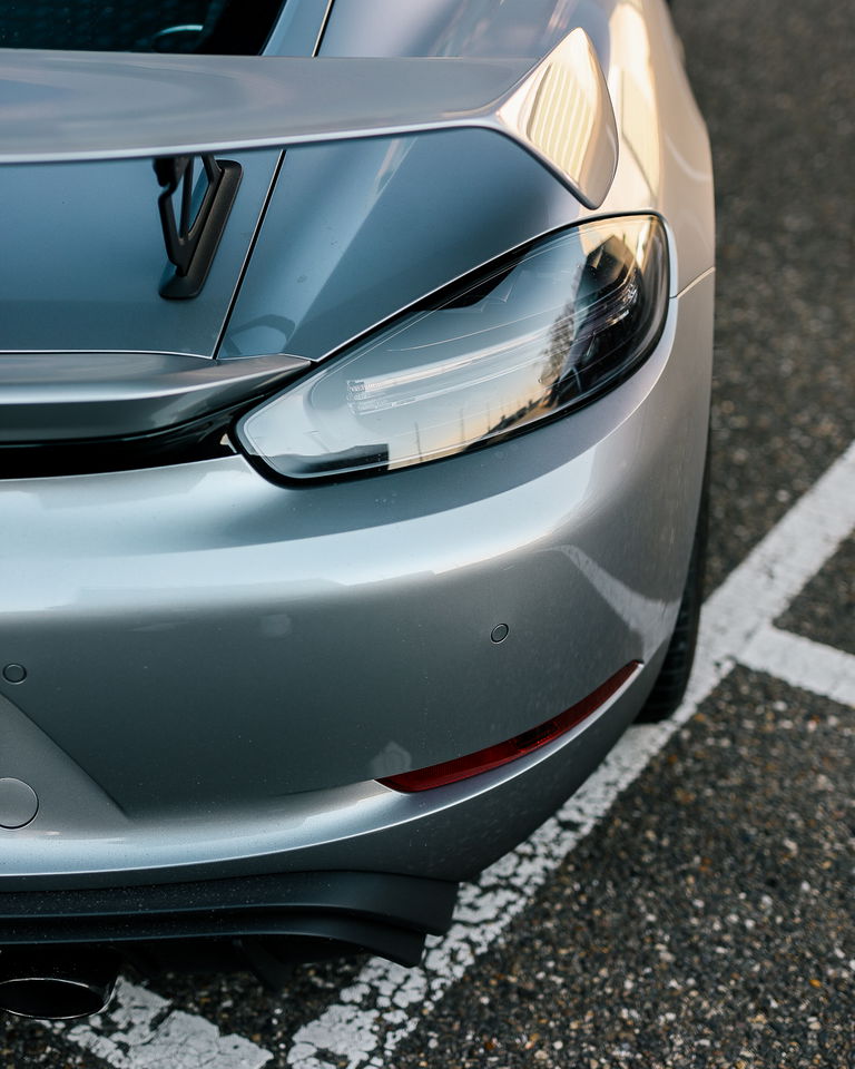 Porsche 718 Cayman GT4