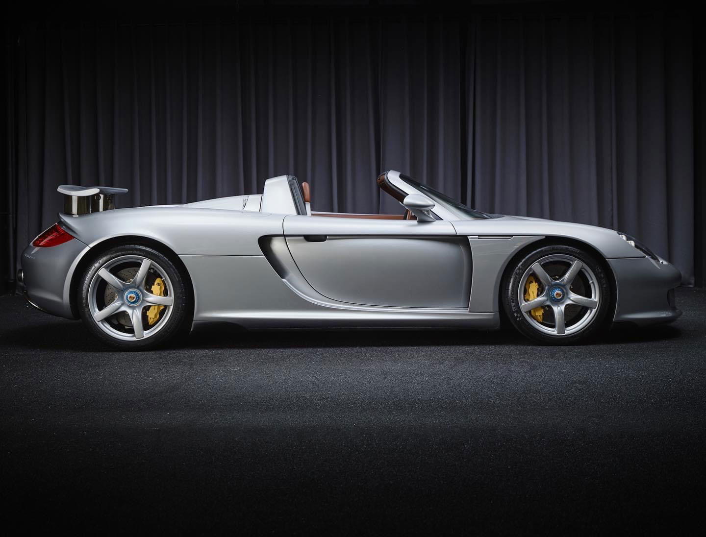 Porsche Carrera GT 2004 - Marketplace for Porsche Sports Cars Porsche Carrera GT 2004 - Marketplace for Porsche Sports Cars