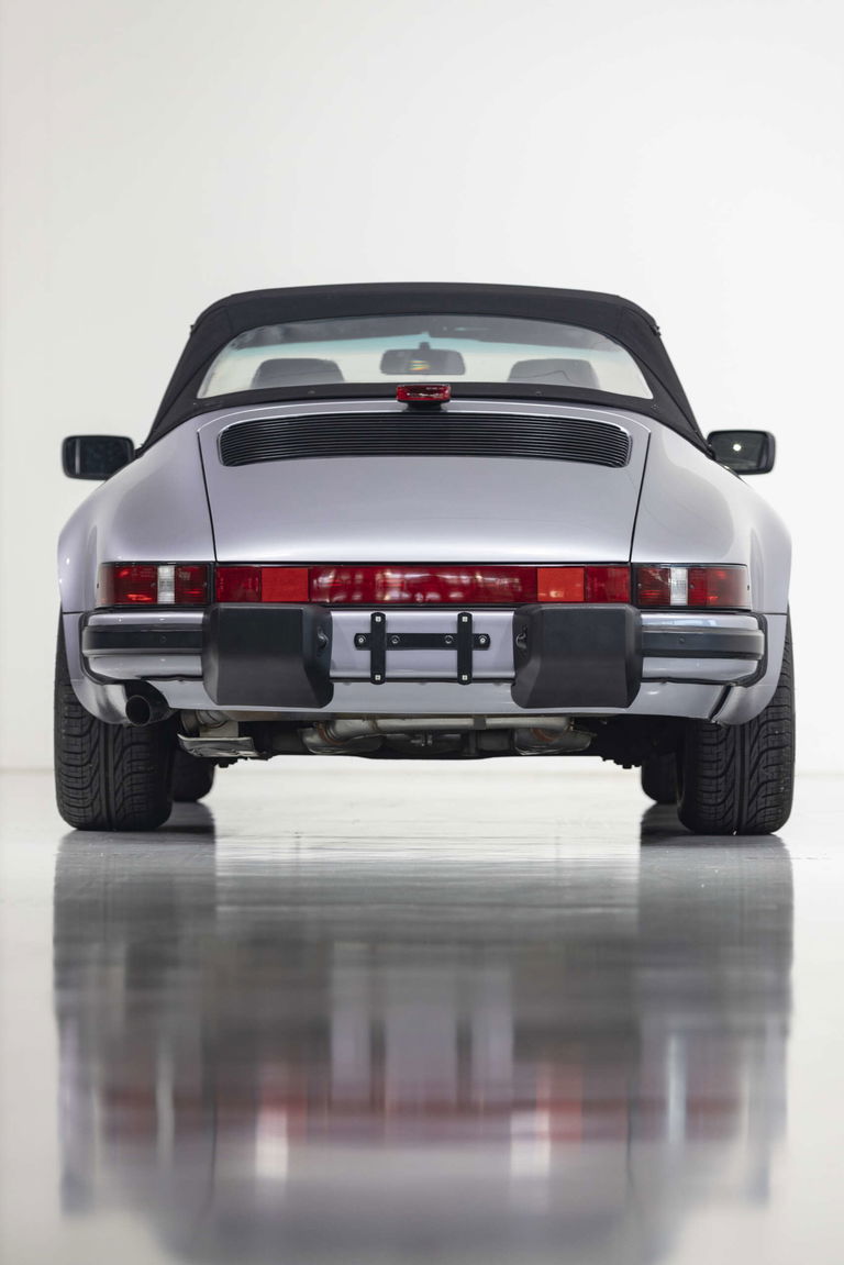 Porsche 911 Carrera 3.2 (US)