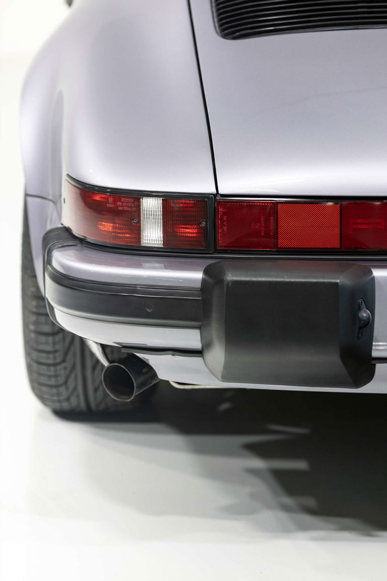 Porsche 911 Carrera 3.2 (US)