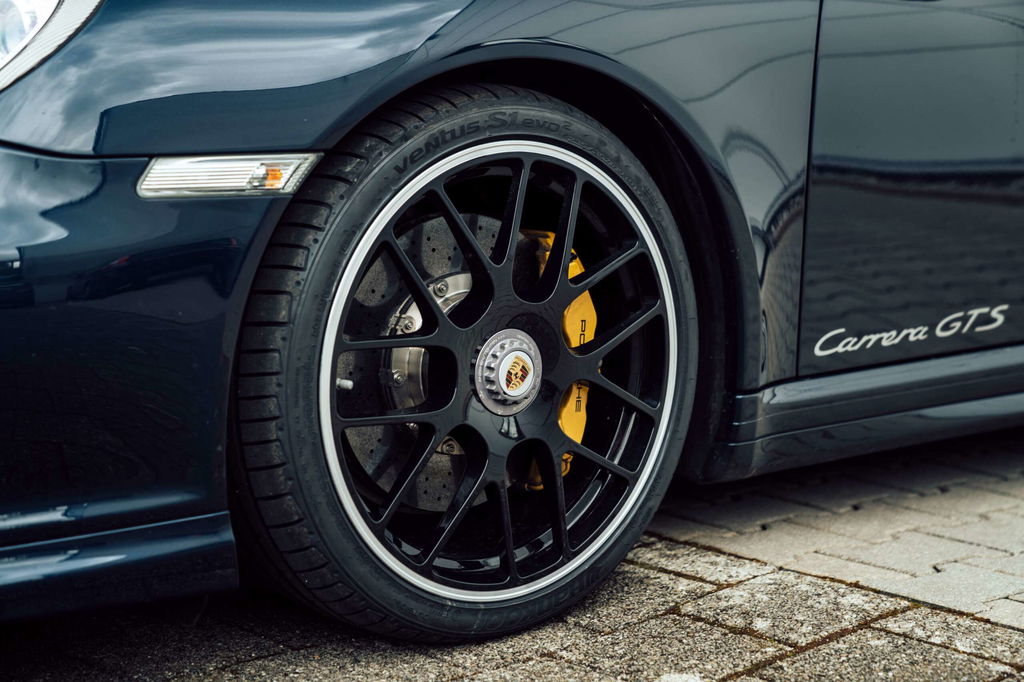 Porsche 997.2 Carrera GTS