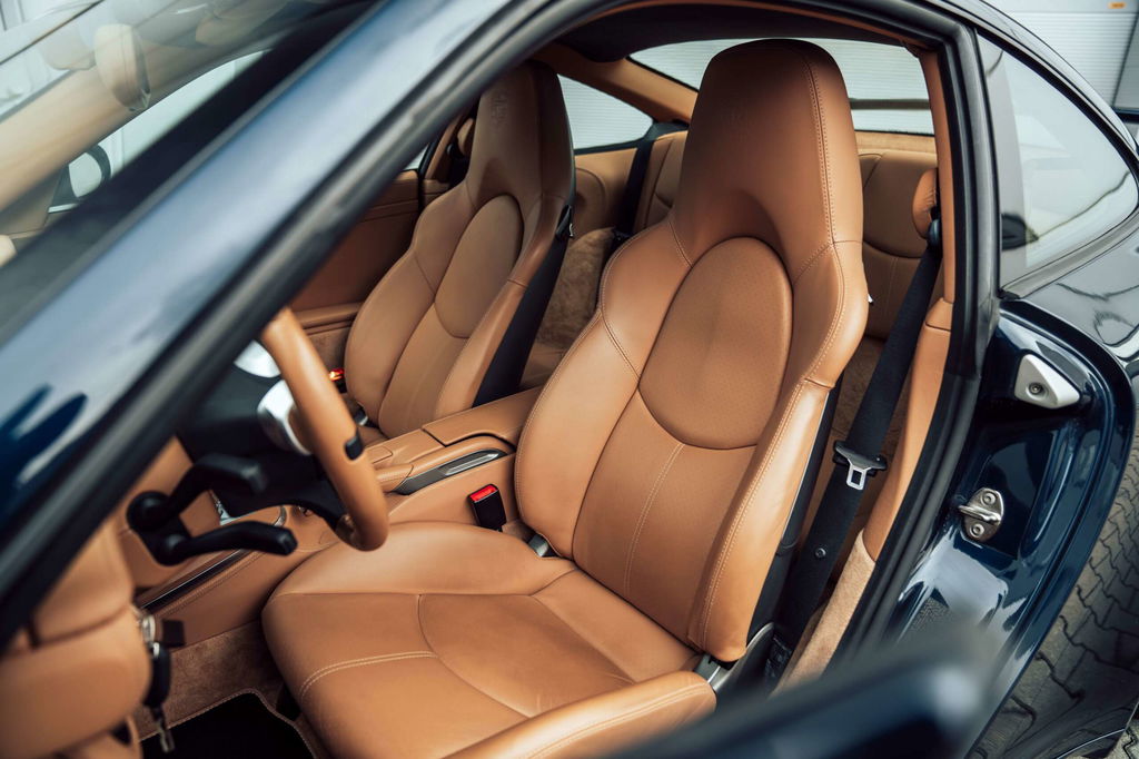 Porsche 997.2 Carrera GTS