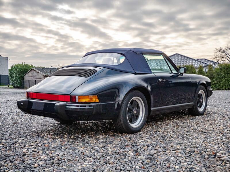 Porsche 911 Carrera 3.2