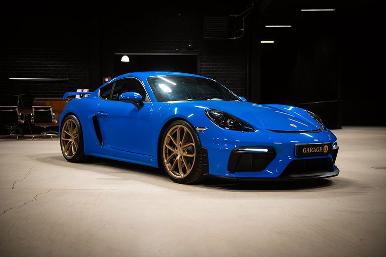 Porsche 718 Cayman GT4
