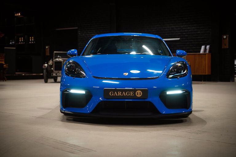 Porsche 718 Cayman GT4