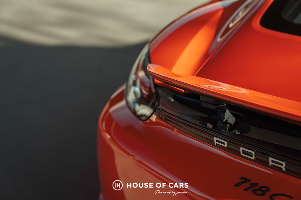 Porsche 718 Cayman T